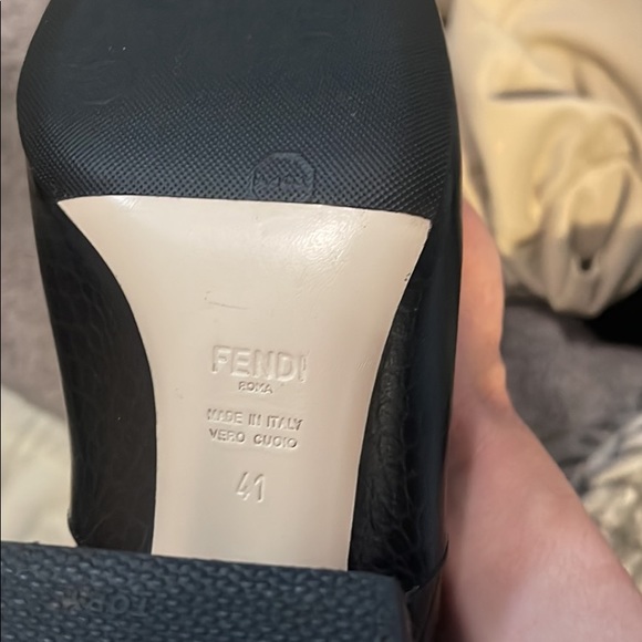 Fendi crocodile knee high boots size 41 - Picture 4 of 11